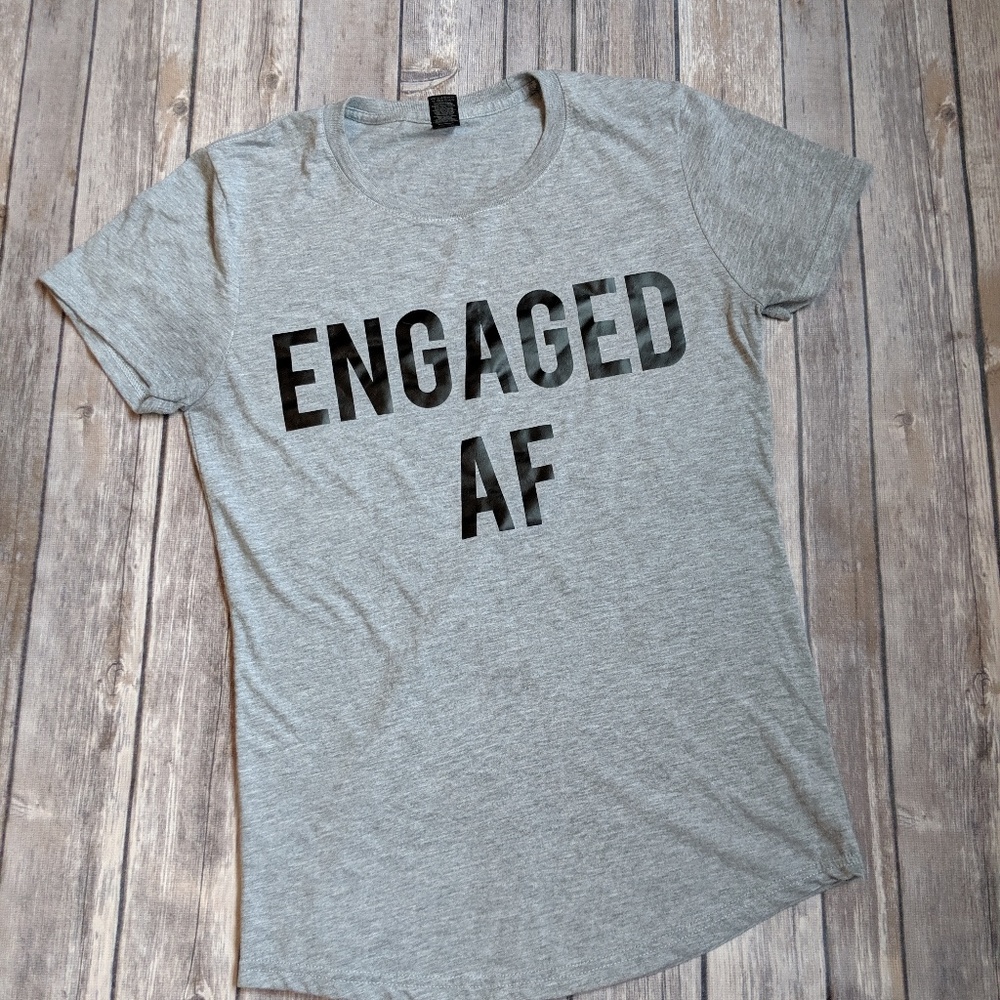 ENGAGEMENT GRAPHIC TEE